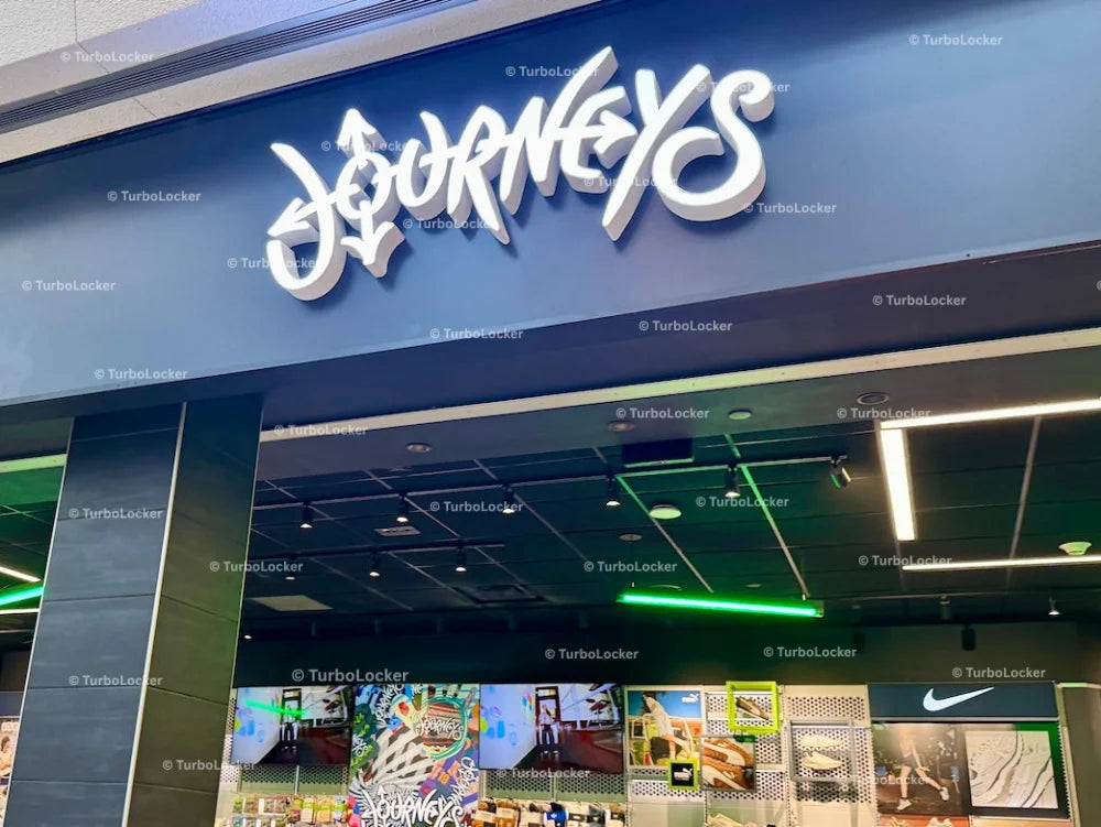 Journeys Mall Storefront